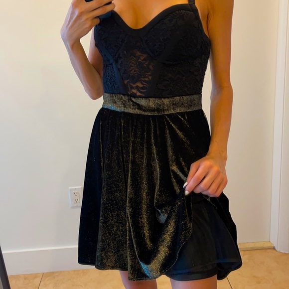 BEBE dress XS - Picture 4 of 4